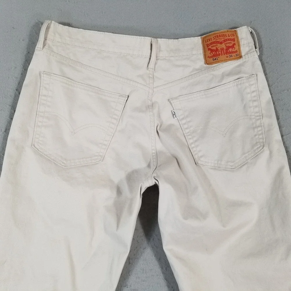 Levis 541 Jeans Mens 36x27 Beige Athletic Fit Stretch Denim Pants Casual 13B1